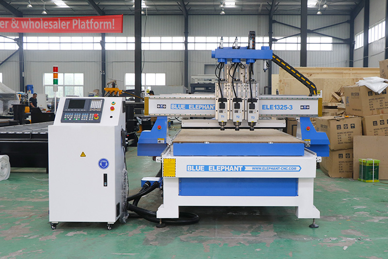 1325 Multi Spindle Woodworking Machine