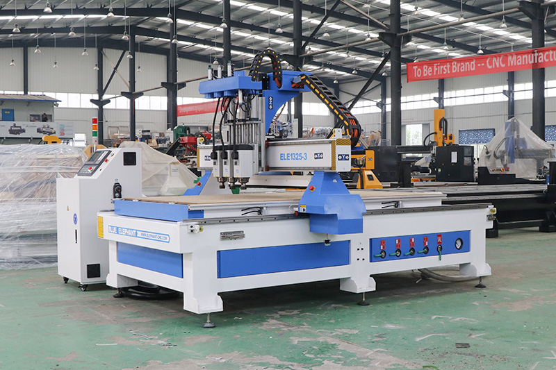 1325 Multi Spindle Woodworking Machine