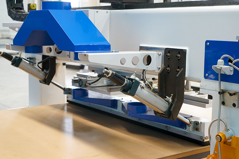 Pushing device