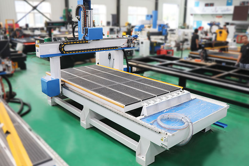 1530 4 Axis ATC CNC Wood Design Machine for Engraving Wooden Sculpture