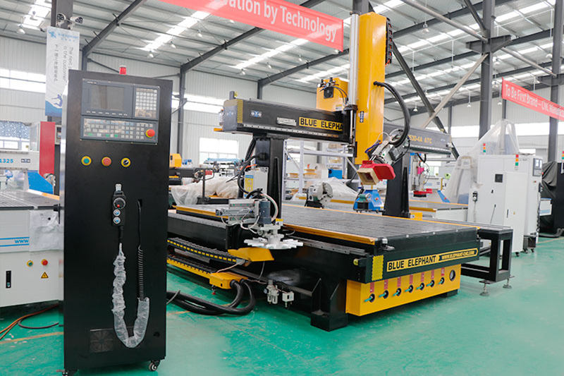 1530 Carousel ATC CNC Router with Rotary Device for Cylindrical Objects