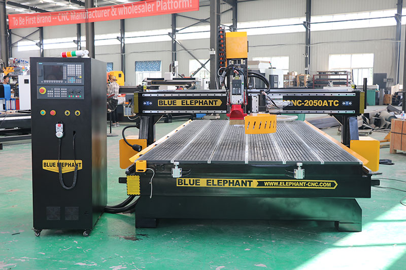 Customized 2050 ATC CNC Machine with SYNTEC Controller for Wood Projects