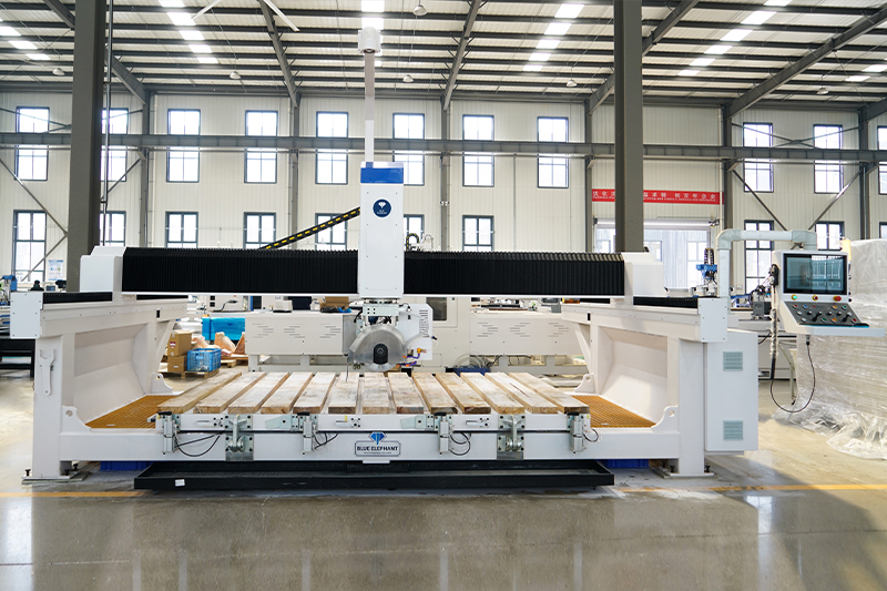 Upgraded 4＋1 CNC Bridge Saw with Material Shifting Function for Sale
