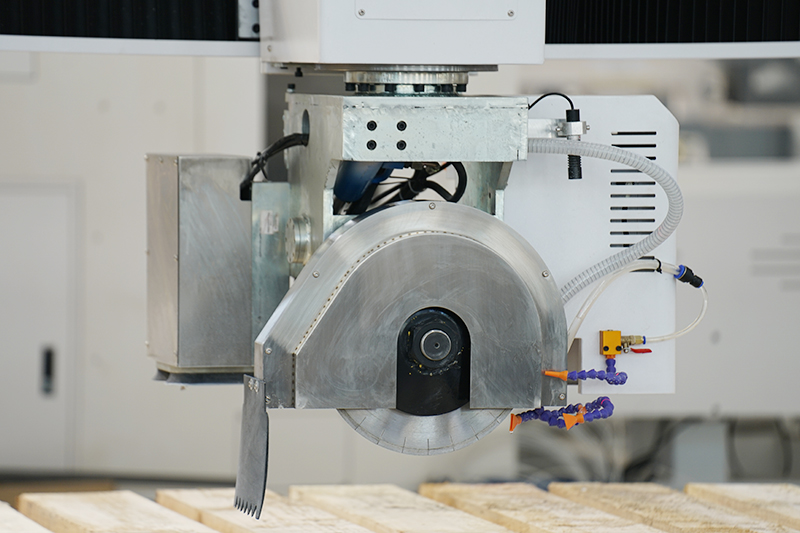 Upgraded 4＋1 CNC Bridge Saw with Material Shifting Function for Sale