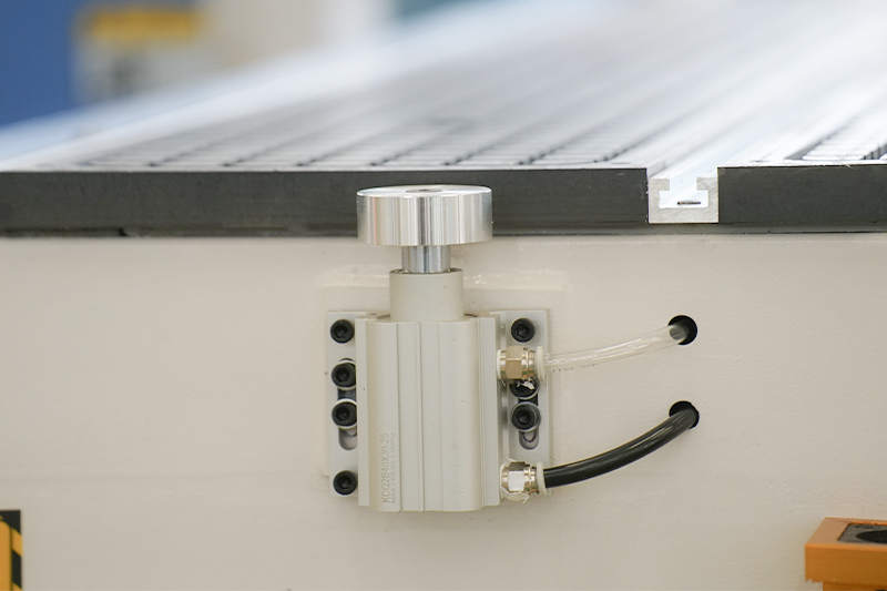 Positioning cylinder