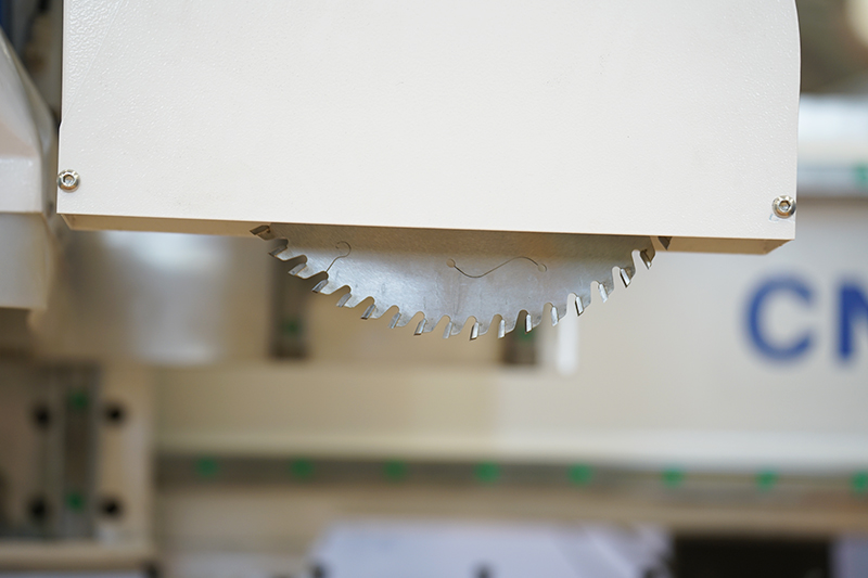 Saw blade