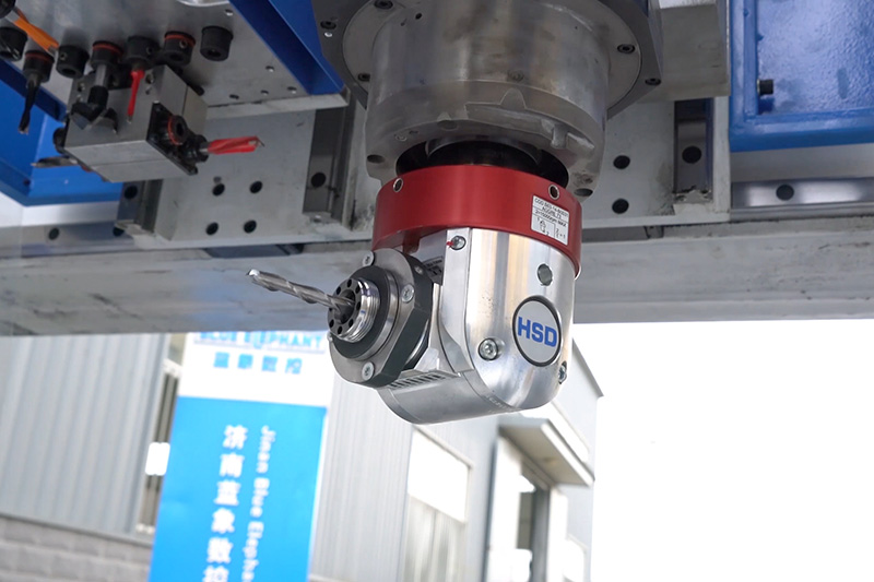 Aggregate head