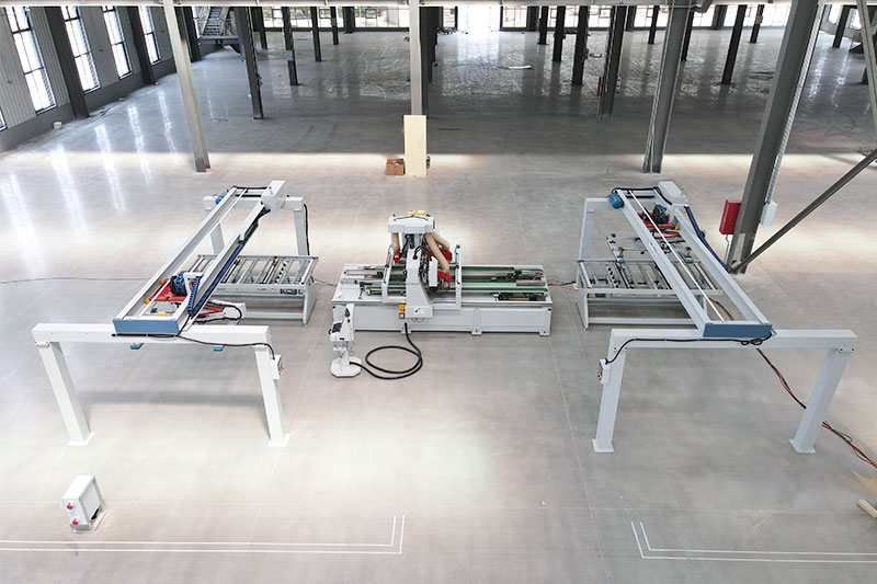 2024 Latest Automatic Loading and Unloading 4 Sides Wood Door Cutting Machine for Sale