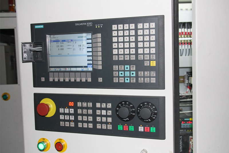Precautions of operating the CNC wood router for new users