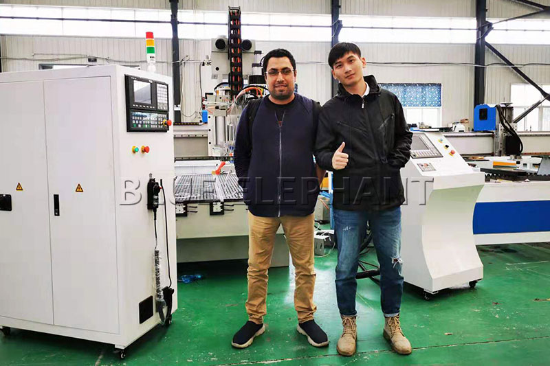 Welcome Egyptian customers to visit our factory