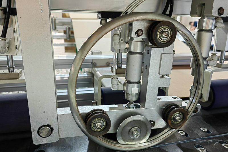 Corrugated box making machine part