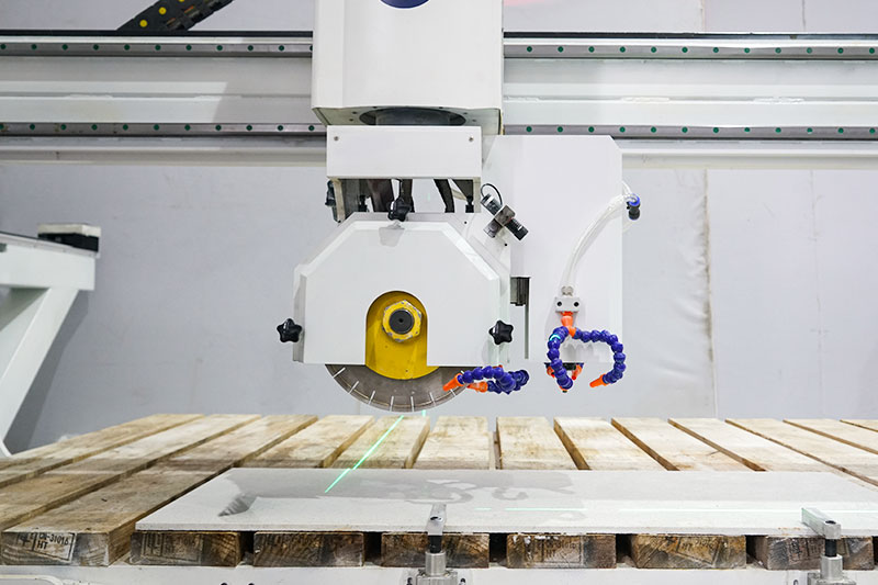 Economical 4+1 CNC Bridge Saw  Blade