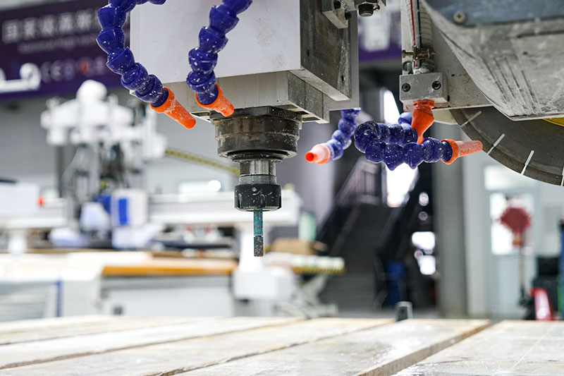 Economical 4+1 CNC Bridge Saw  Cutting Head