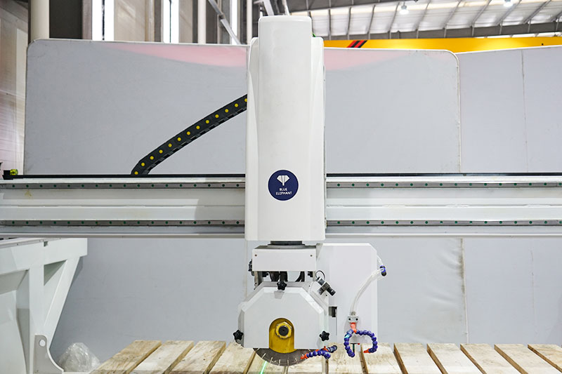 Economical 4+1 CNC Bridge Saw  Spindle