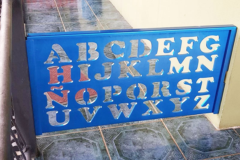Feedback Comes from Costa Rica! 4*8 CNC Wood Engraver Machine with Rotary Device