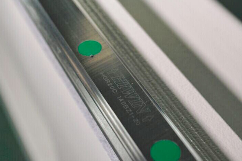 Guide rail