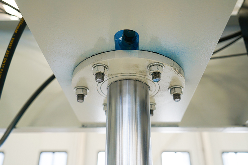 Hydraulic cylinder