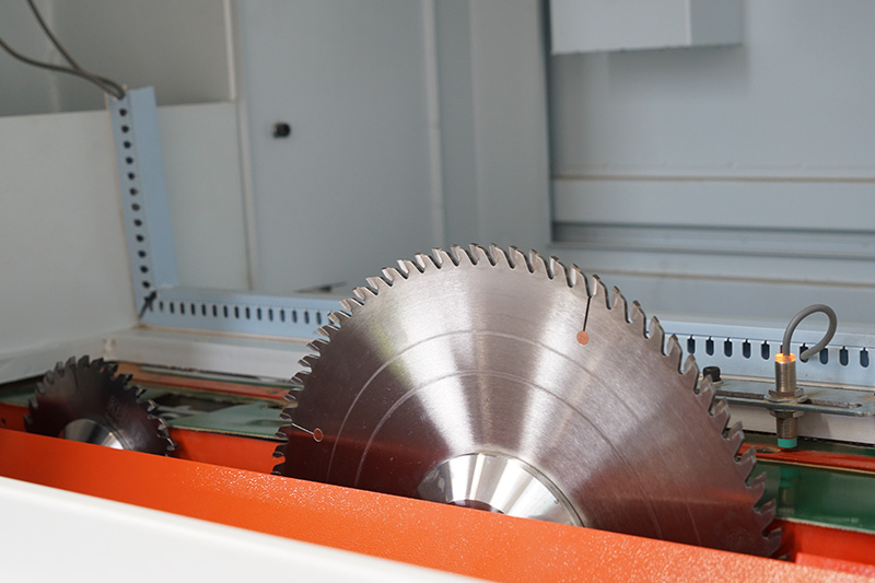 Saw blade