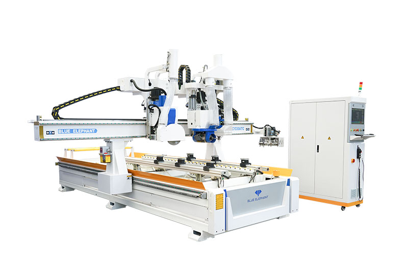 Multifunctional Furniture CNC Machining Center for Door Making