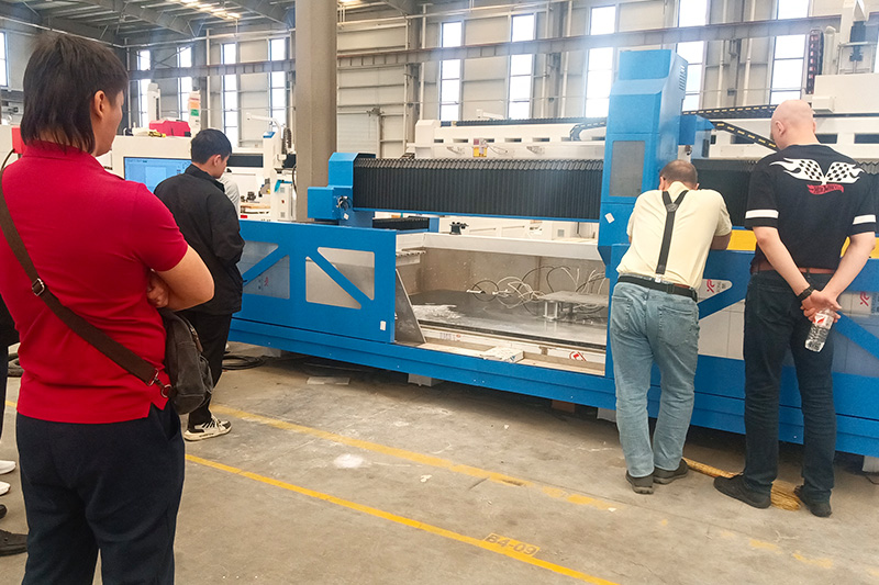 quartz stone CNC mahcining center for sale quartz stone CNC mahcining center for sale