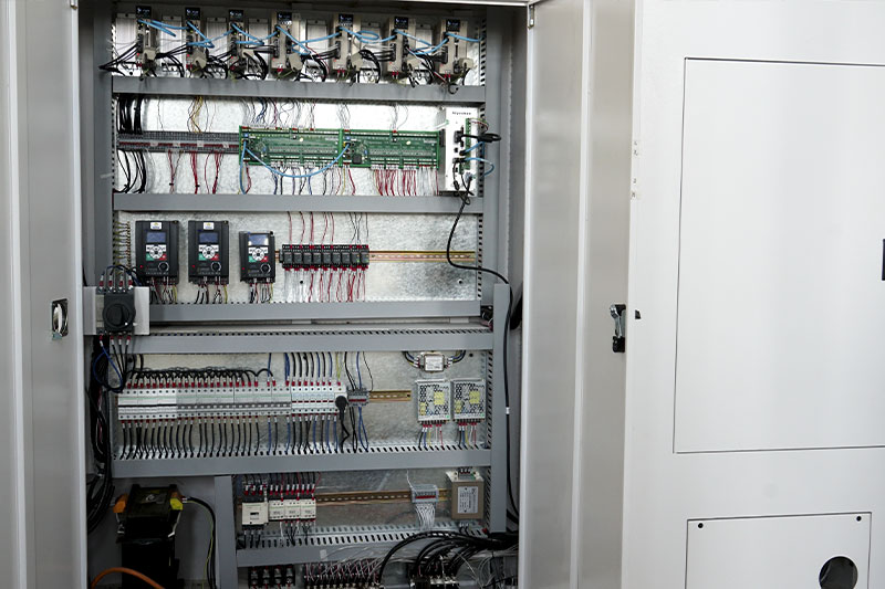Control cabinet
