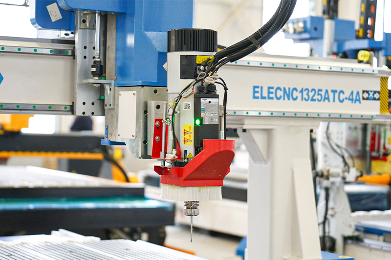 Hot Sale 1325 4 Axis ATC CNC Router with 4 Divisions T-slot & Vacuum Table at Best Price