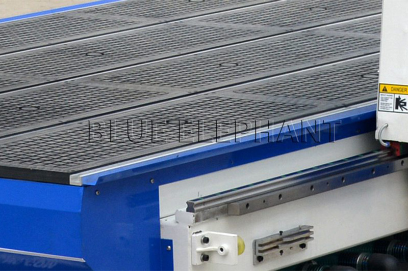 Affordable 1530 Rotary Axis CNC Router Machine for 3D Wood Carving