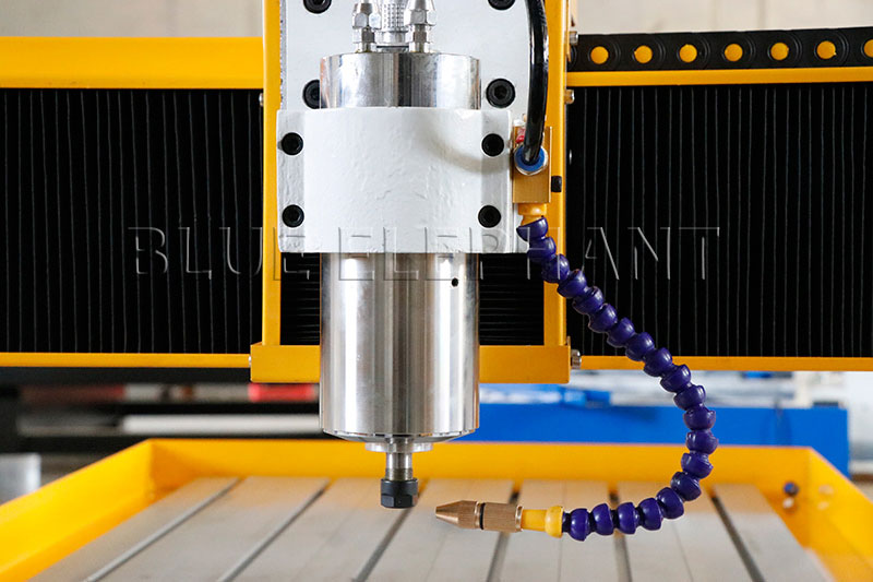 The secret you have to know about the choice of spindle of CNC router