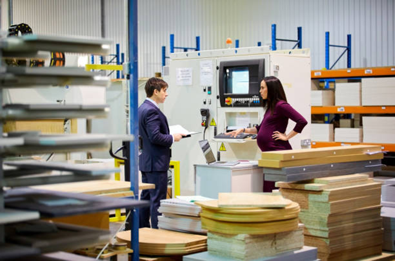 Production Capacity of Professional Edge Banding Machine with the Best Price